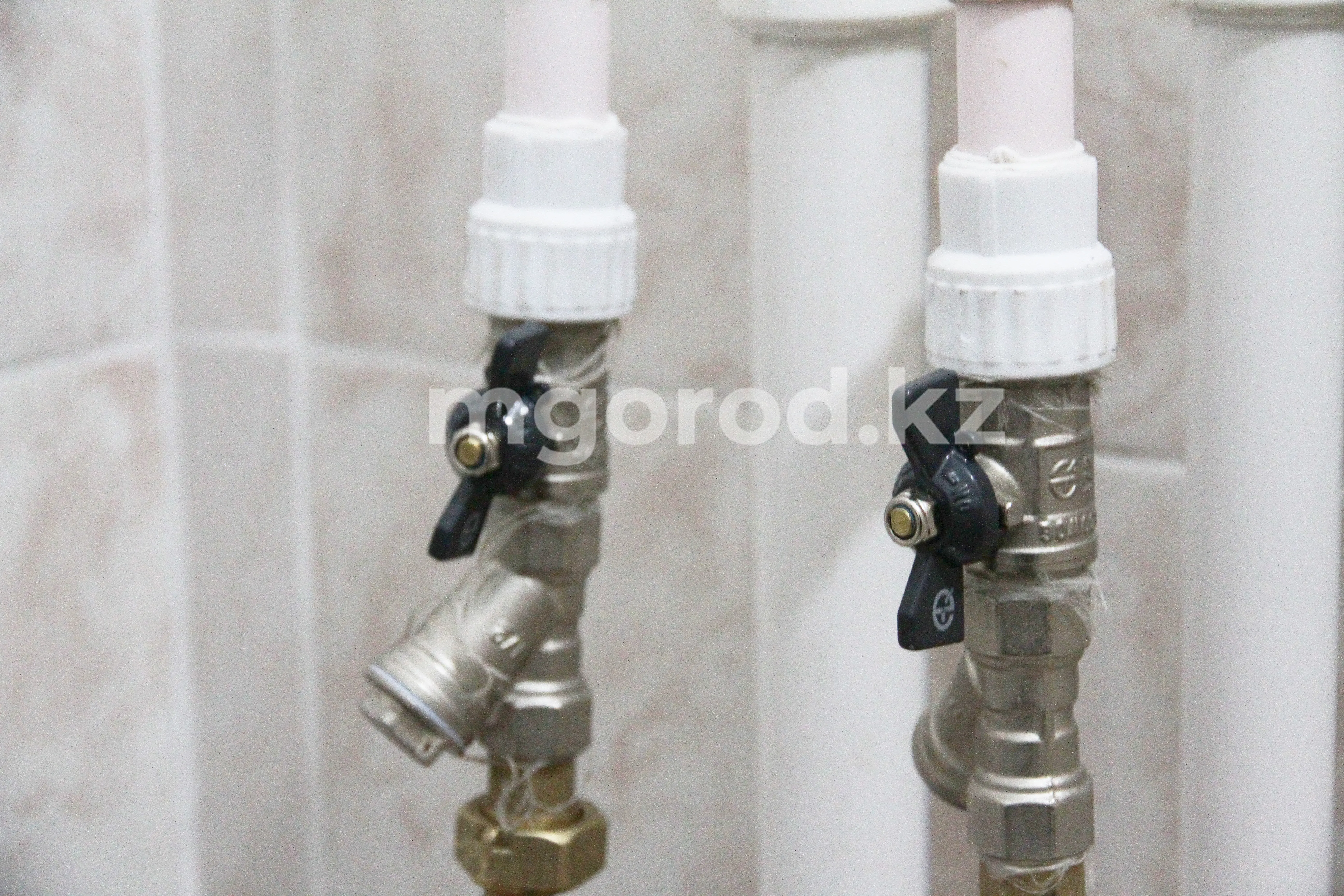 В трёх районах ЗКО незаконно завышали тариф на воду