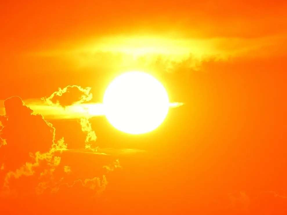 На Солнце произошли три сильные вспышки