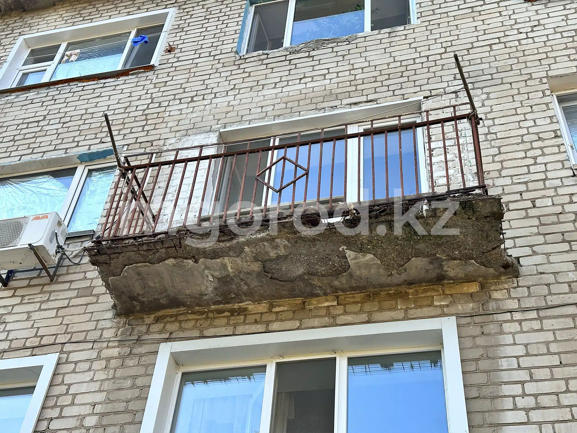 Около 20 общежитий Уральска нуждаются в ремонте