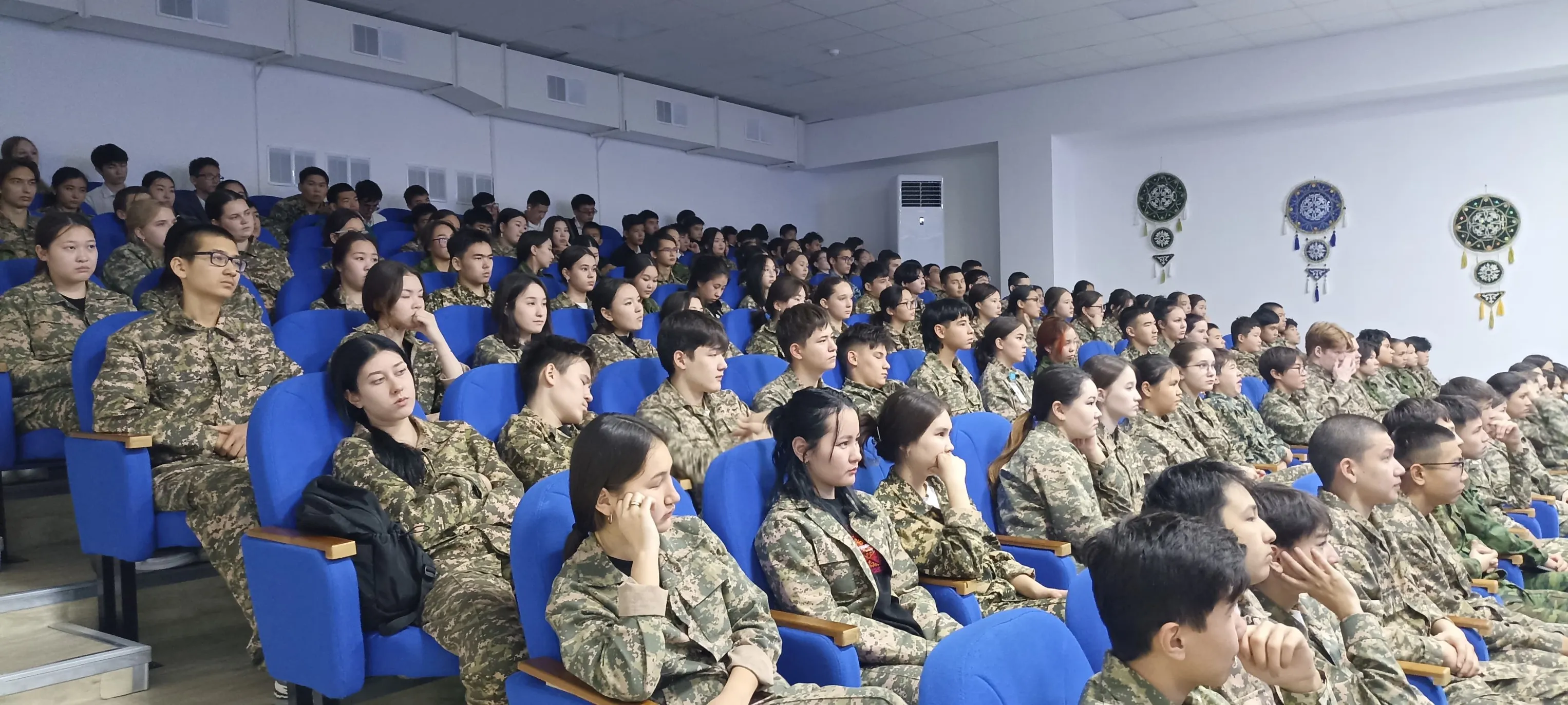 О важности патриотизма рассказали молодежи Бурлинского района