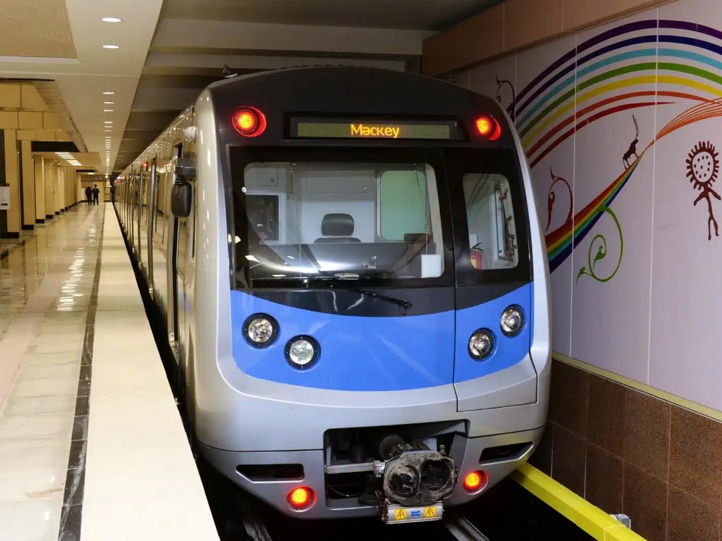 В метро Алматы запустили дополнительный состав