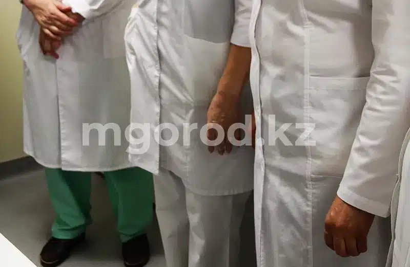 Медиков осудили за смерть роженицы в Атырау