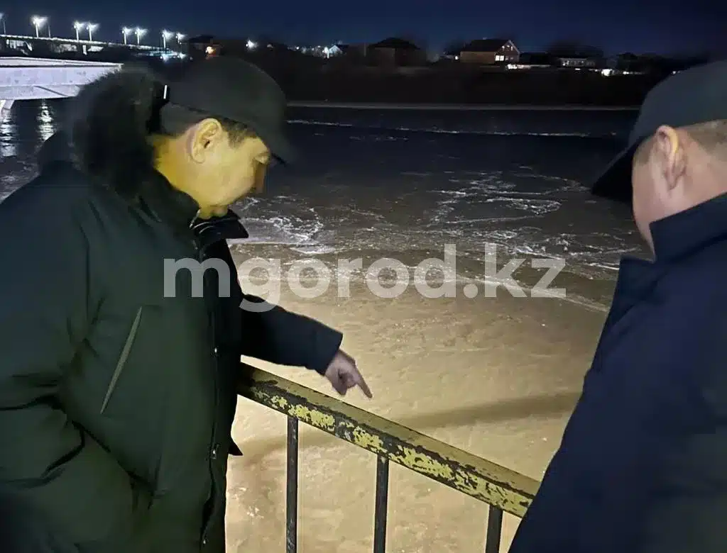 В Атырау из-за резкого похолодания приостановили водоснабжение