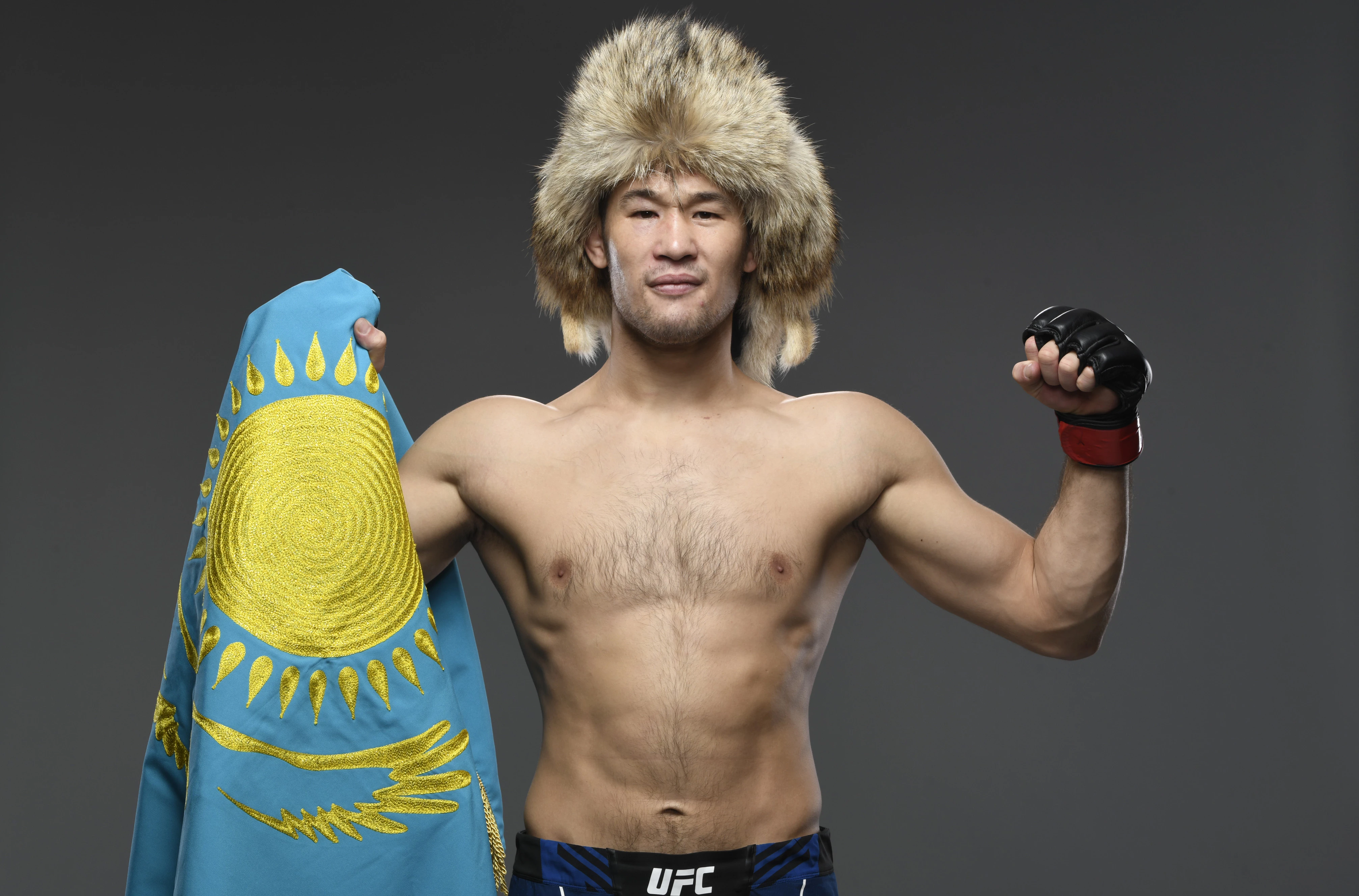 Шавкат Рахмонов vs Стивен Томпсон. Какие коэффициенты на бой, где смотреть UFC 296 в Казахстане и во сколько