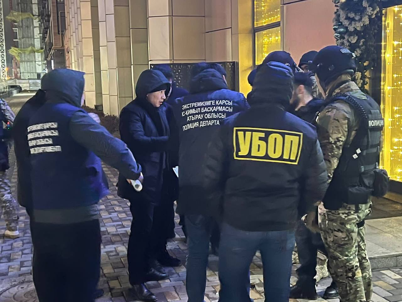 В Атырау 7 млн тенге требовали у предпринимателя, выигравшего тендер