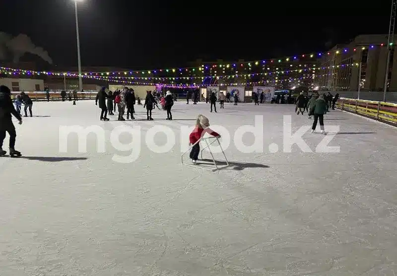 Девять бесплатных катков залили в Уральске