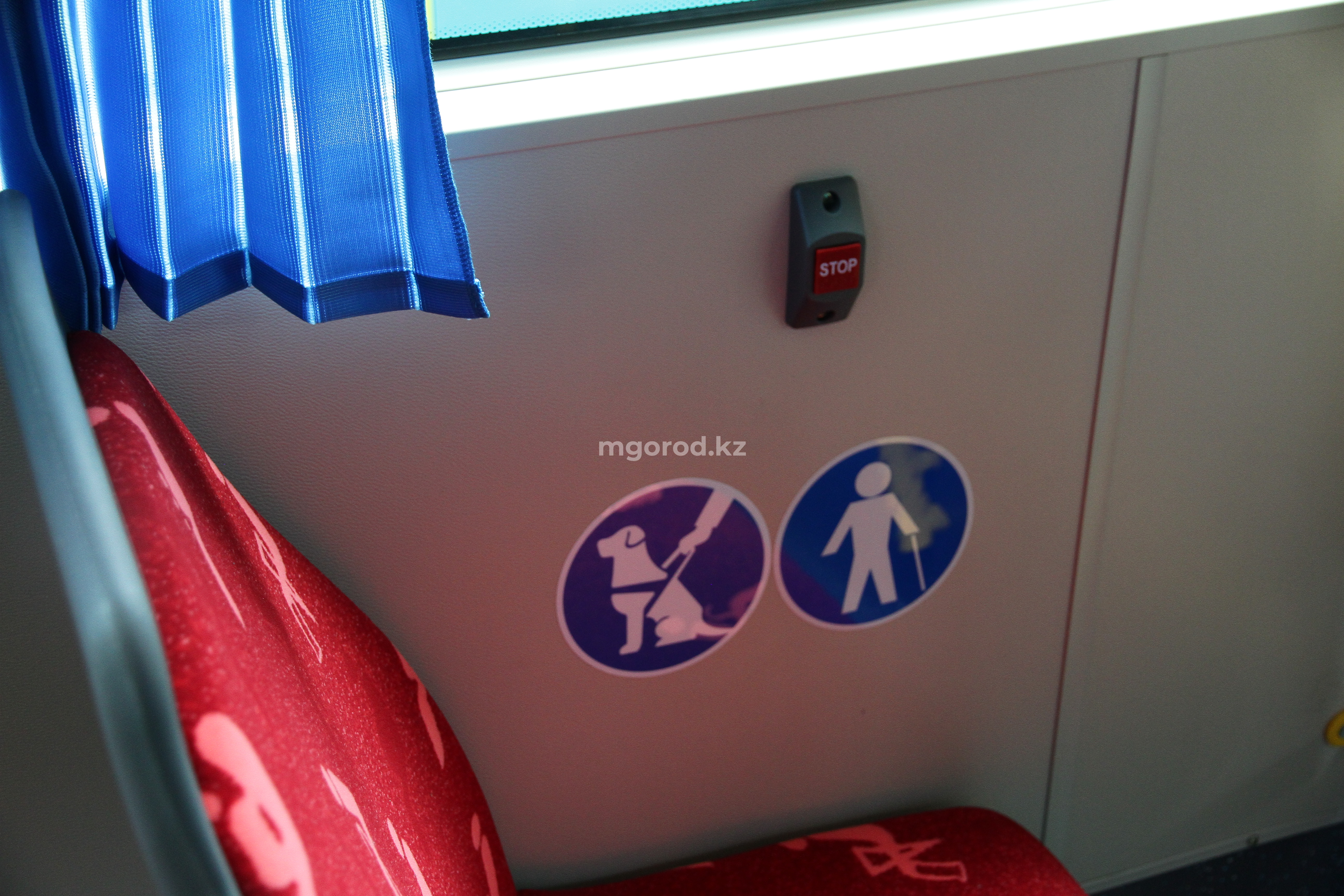 Тревожные кнопки хотят установить в автобусах в ЗКО