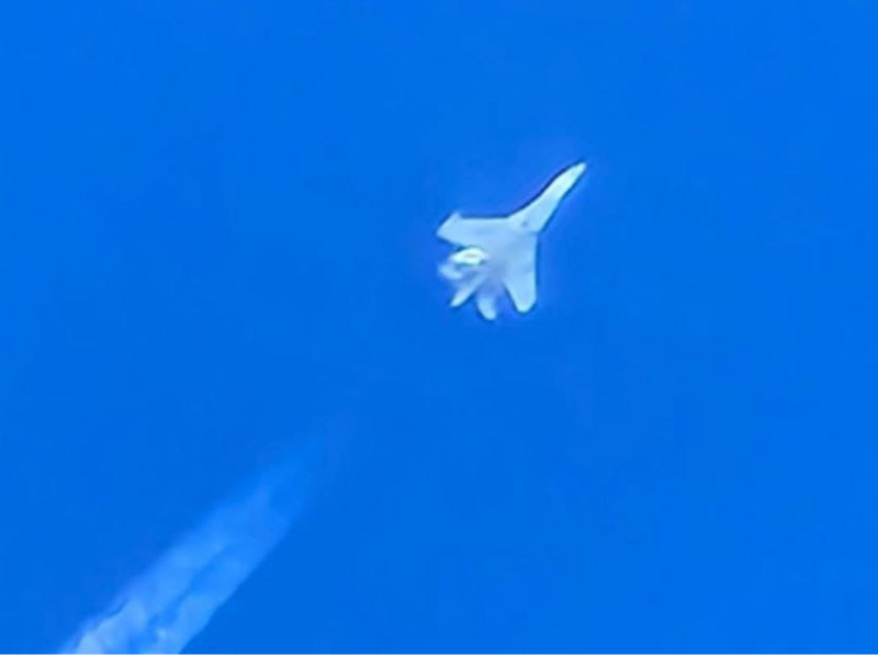 Полет российского военного самолета над ЗКО возмутил жителей региона