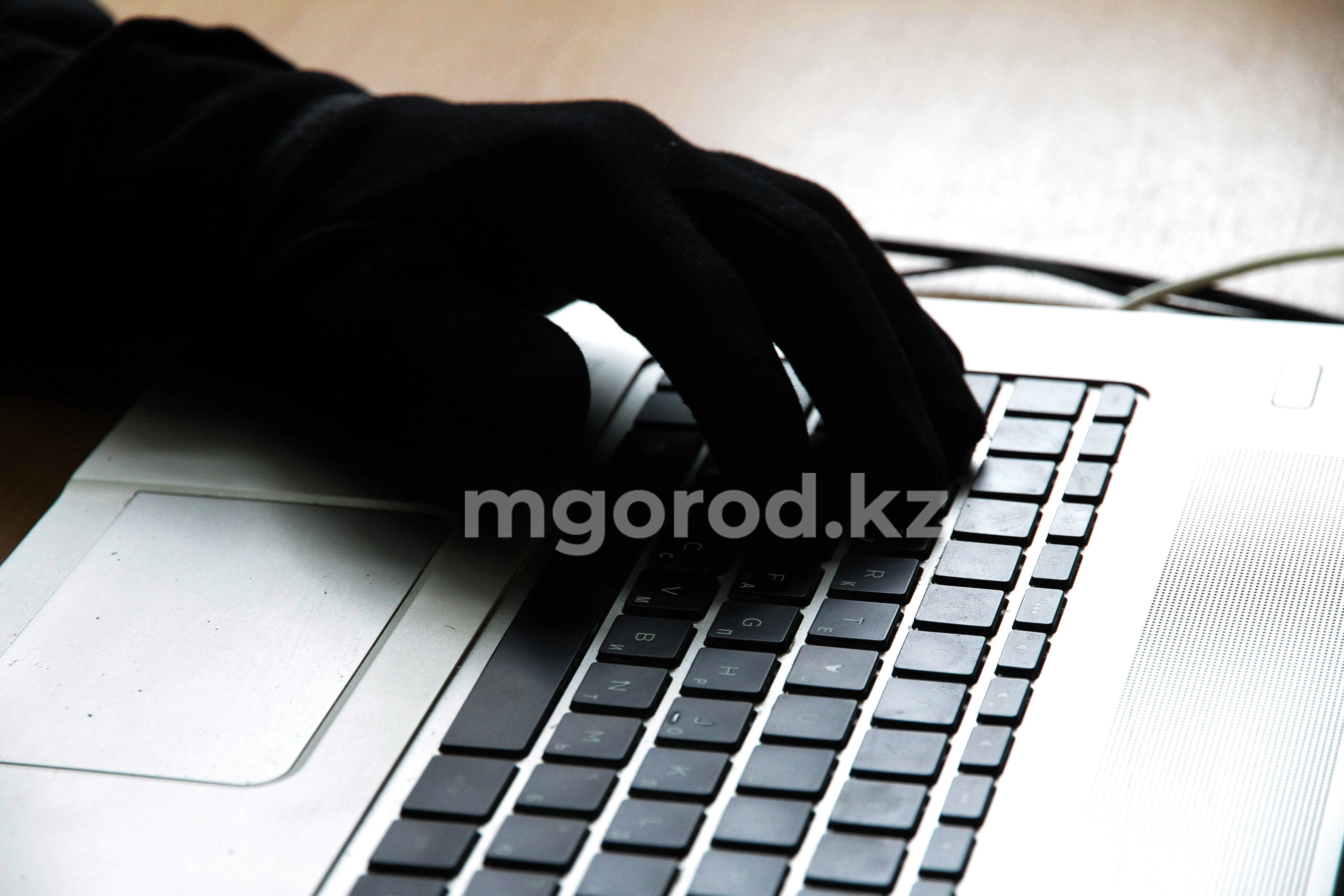 Мошенник обещал сделать визу в Европу жителю Актюбинской области