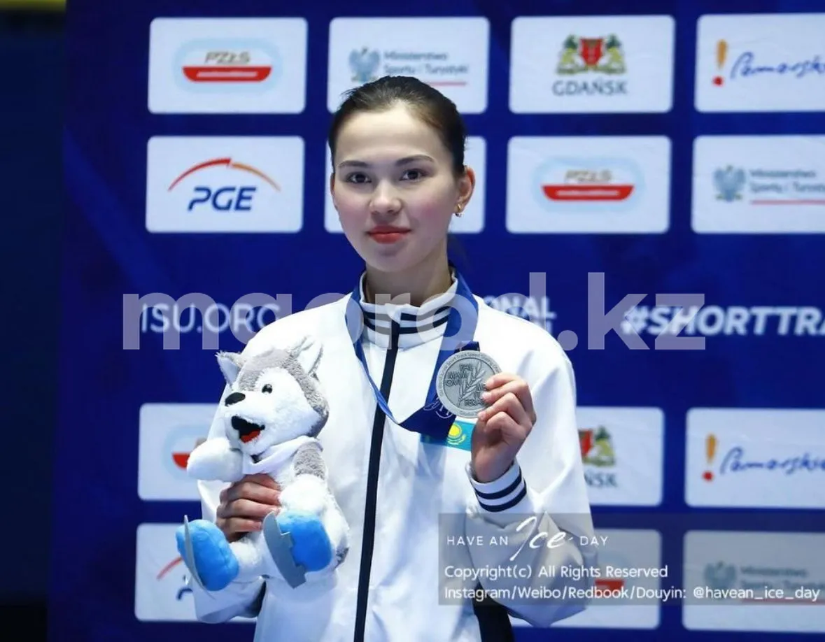Спортсменка из Уральска завоевала серебро на ЧМ по шорт-треку