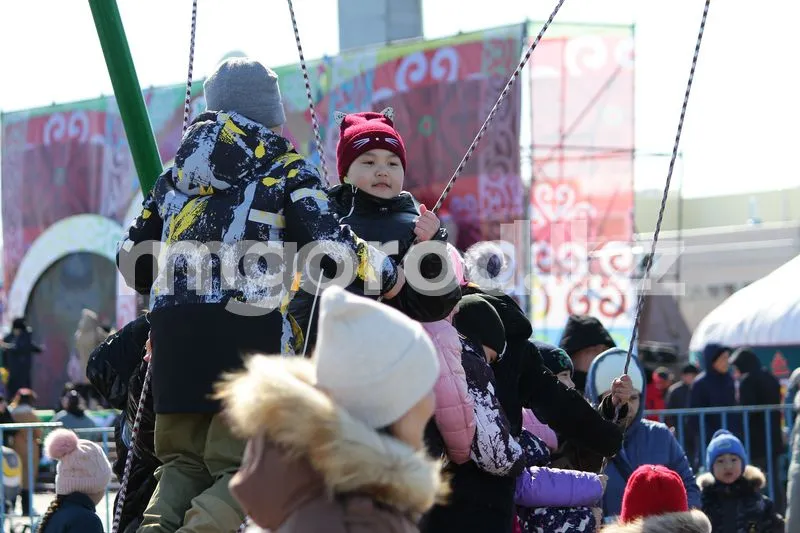 Сколько Наурызов живет в Казахстане