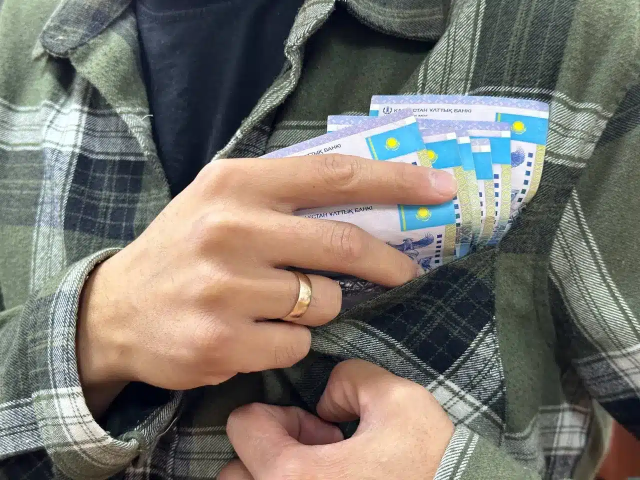 В Уральске задержали мужчину, задолжавшего 29 млн тенге налогов