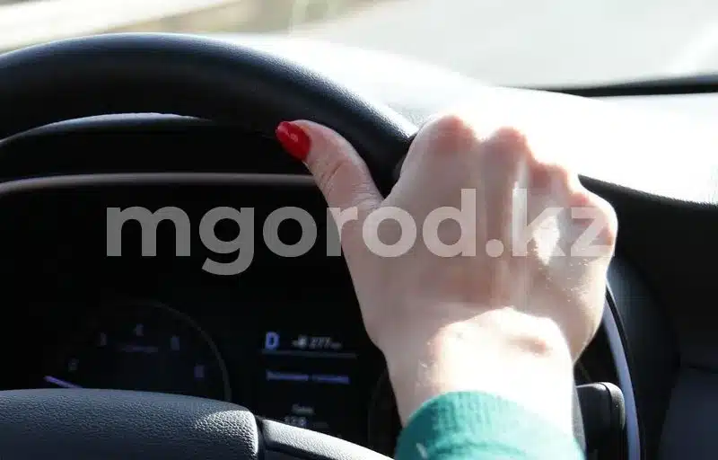 Пять новых авто вернули в салоны казахстанцы при помощи госоргана