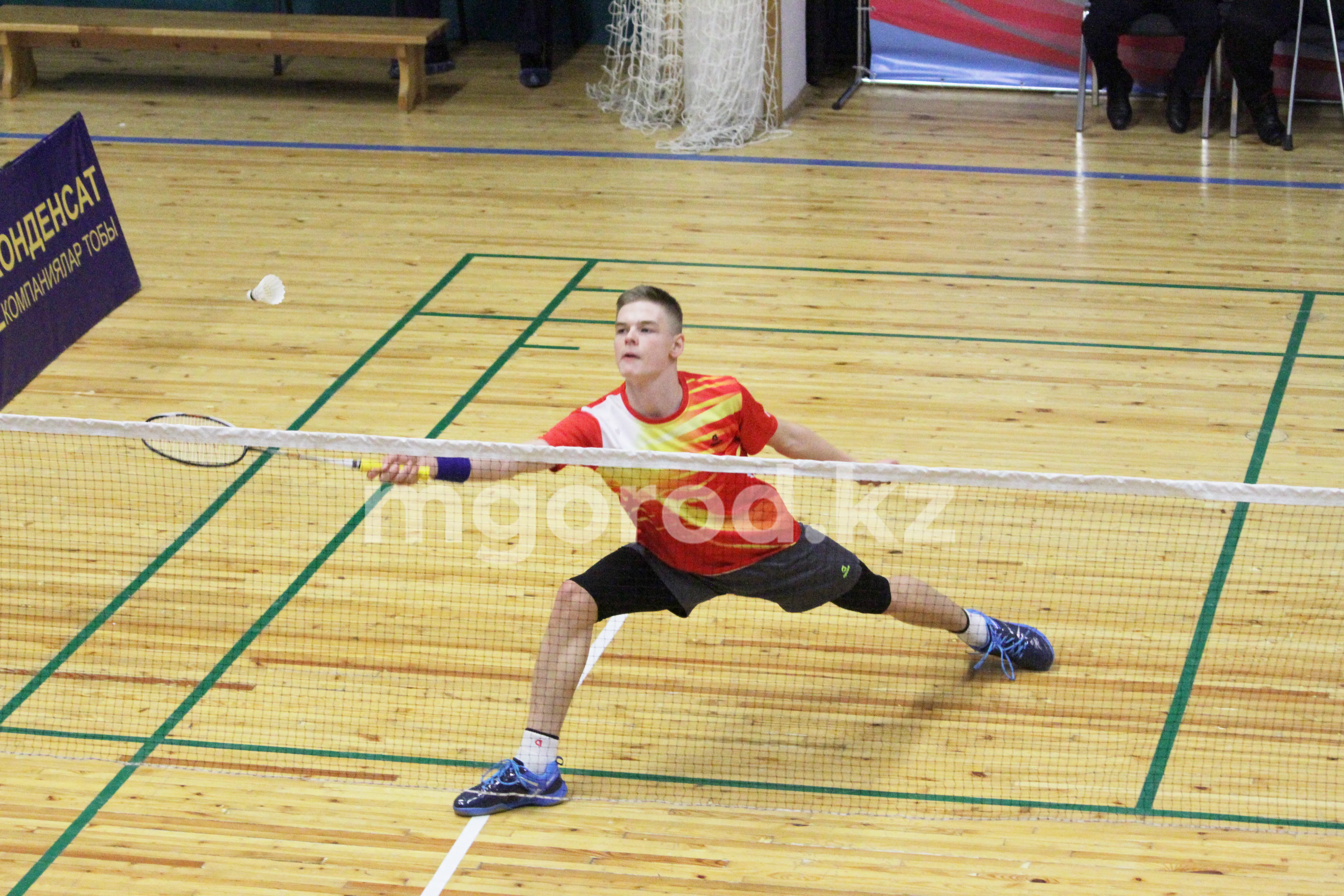 В Уральске стартовал международный турнир по бадминтону