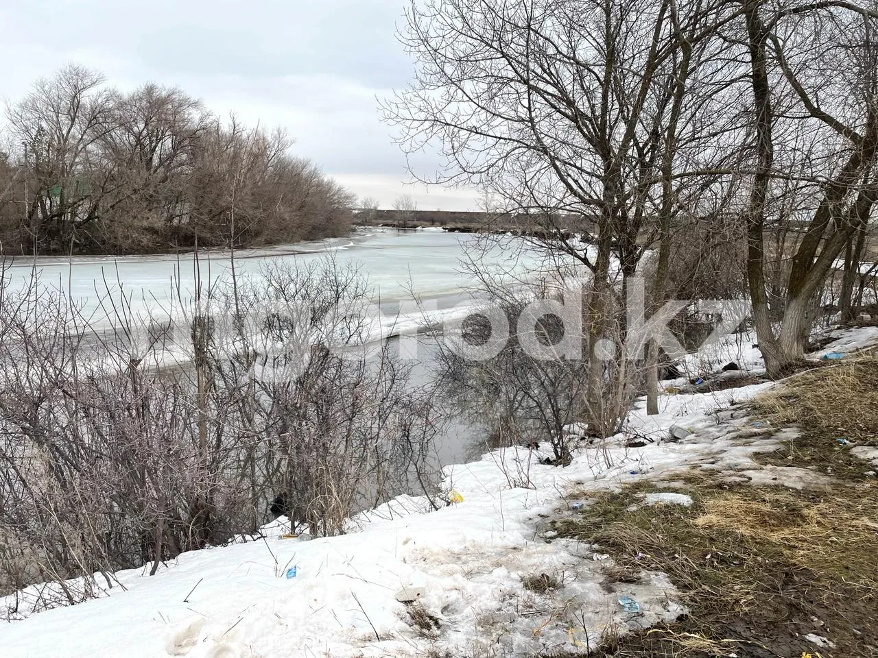 До 790 кубометров в секунду увеличился сброс воды с Ириклинского водохранилища в Урал