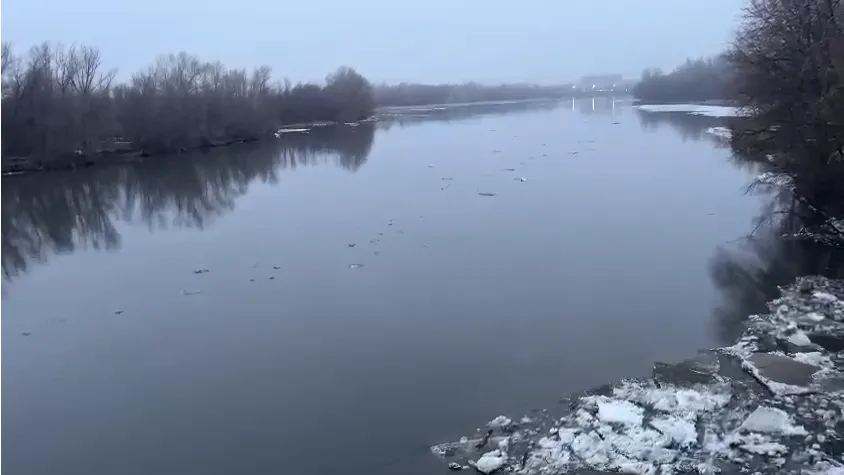 Паводок в ЗКО: река Чаган превысила опасную отметку