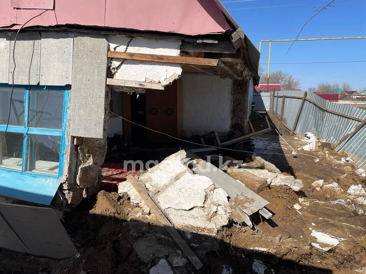 Паводки в ЗКО: построить новые и восстановить разрушенные дома поручил Токаев