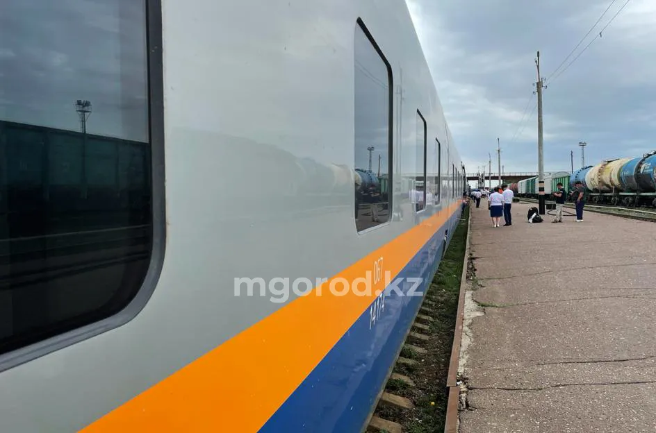 Бесплатный поезд начал курсировать между Атырау и Кулсары
