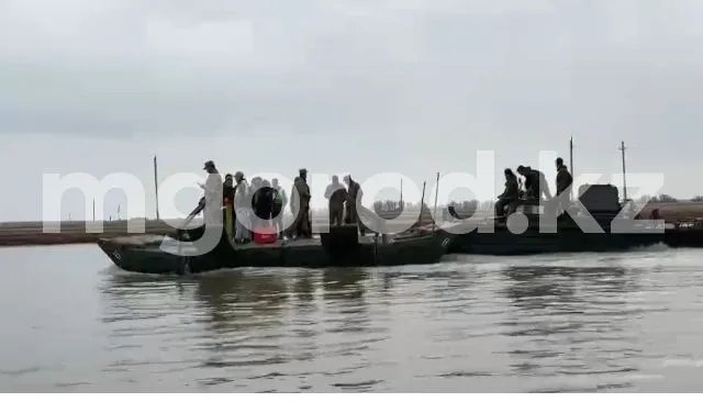 На борьбу с паводком в ЗКО прибыла дополнительная техника