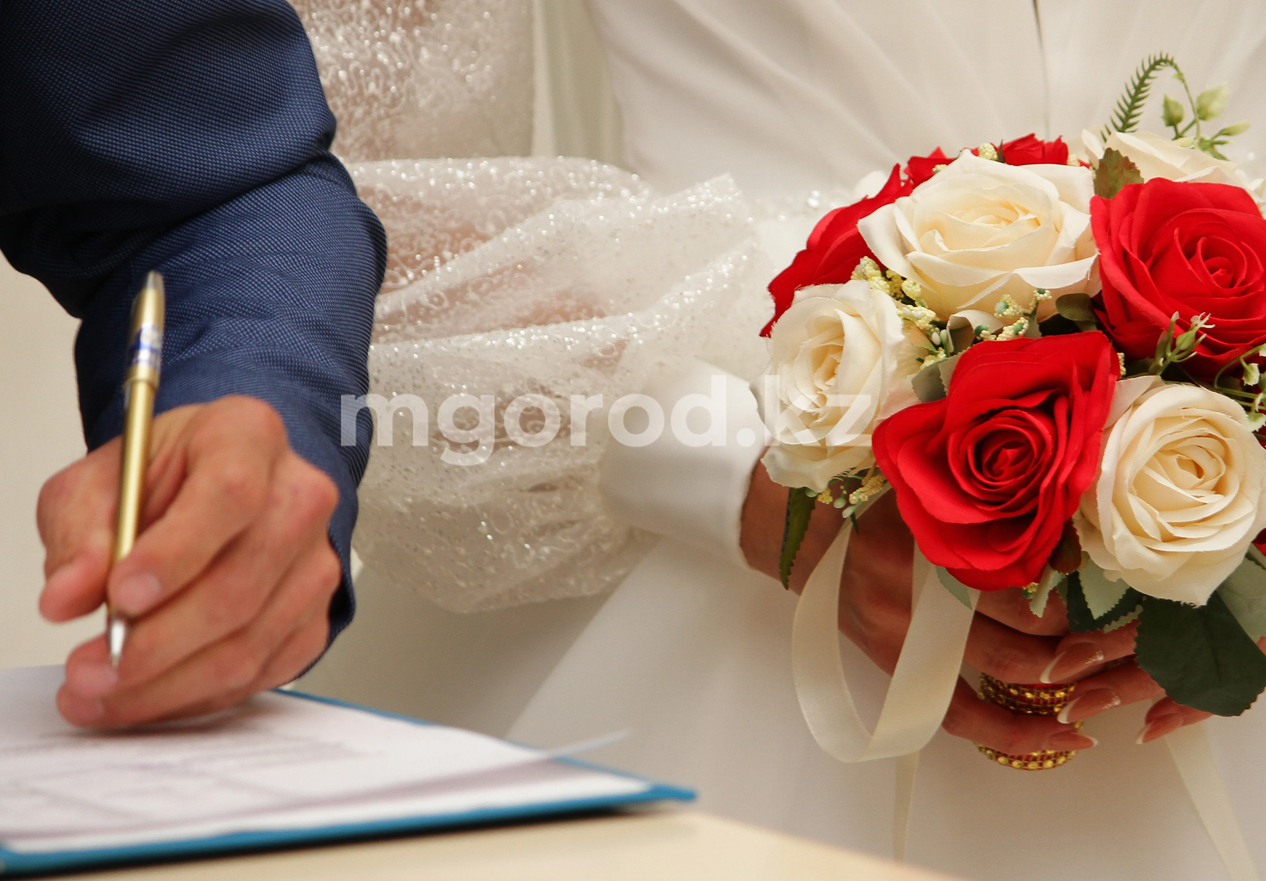 Молодожены чаще разводятся в Казахстане