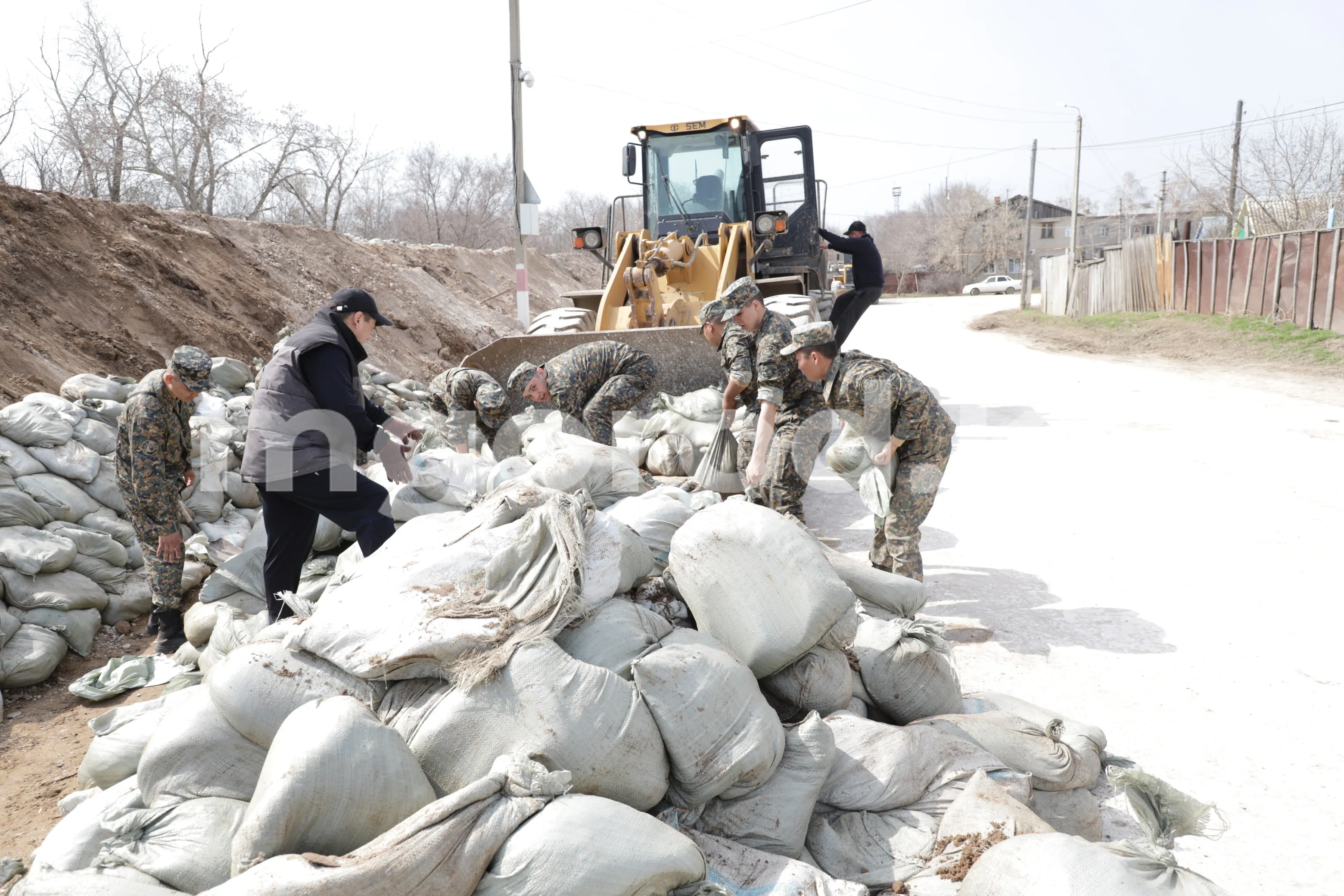 До опасной отметки остается метр - ДЧС ЗКО