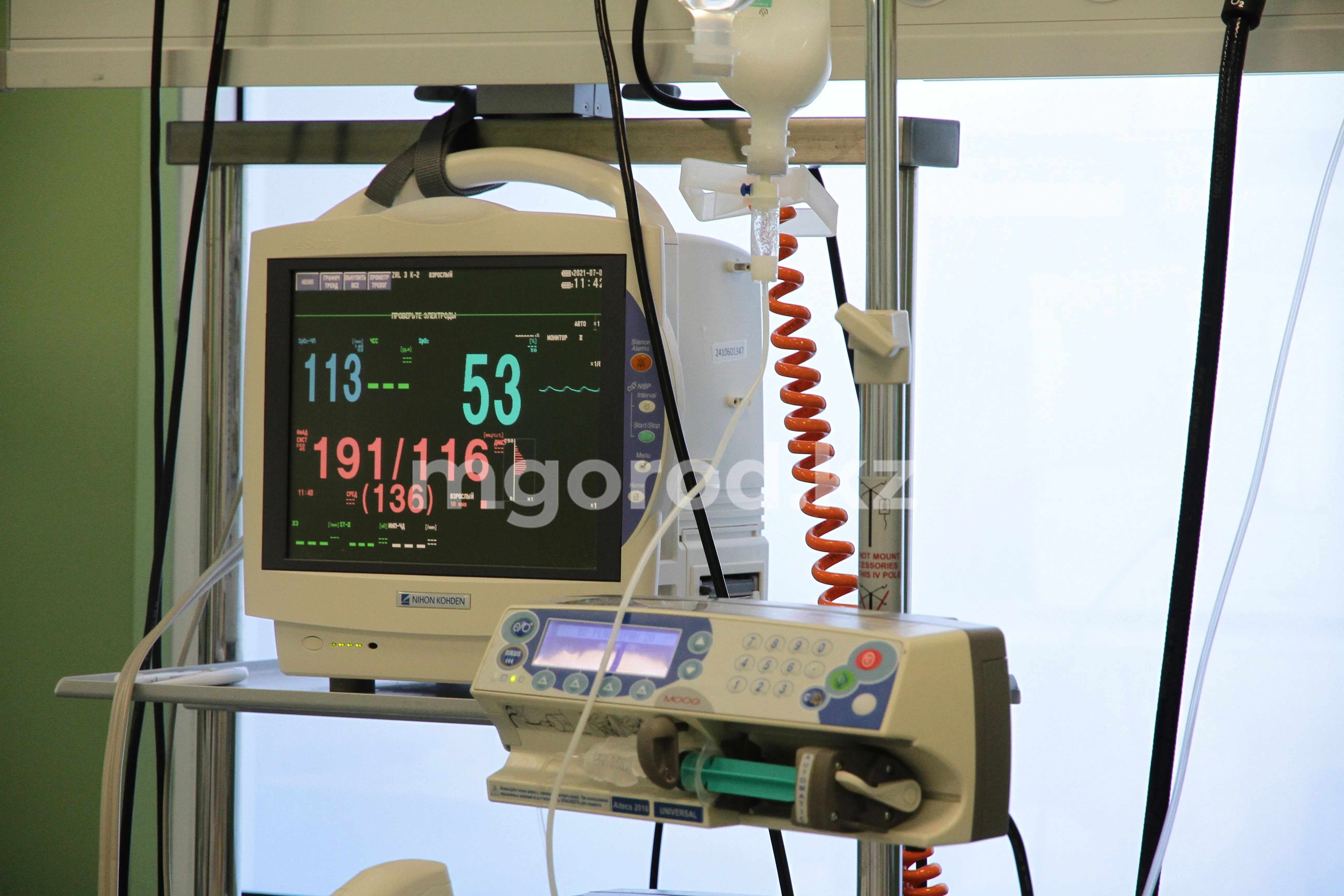 Гибель детей в Атырауской области: в больнице скончалась их мать