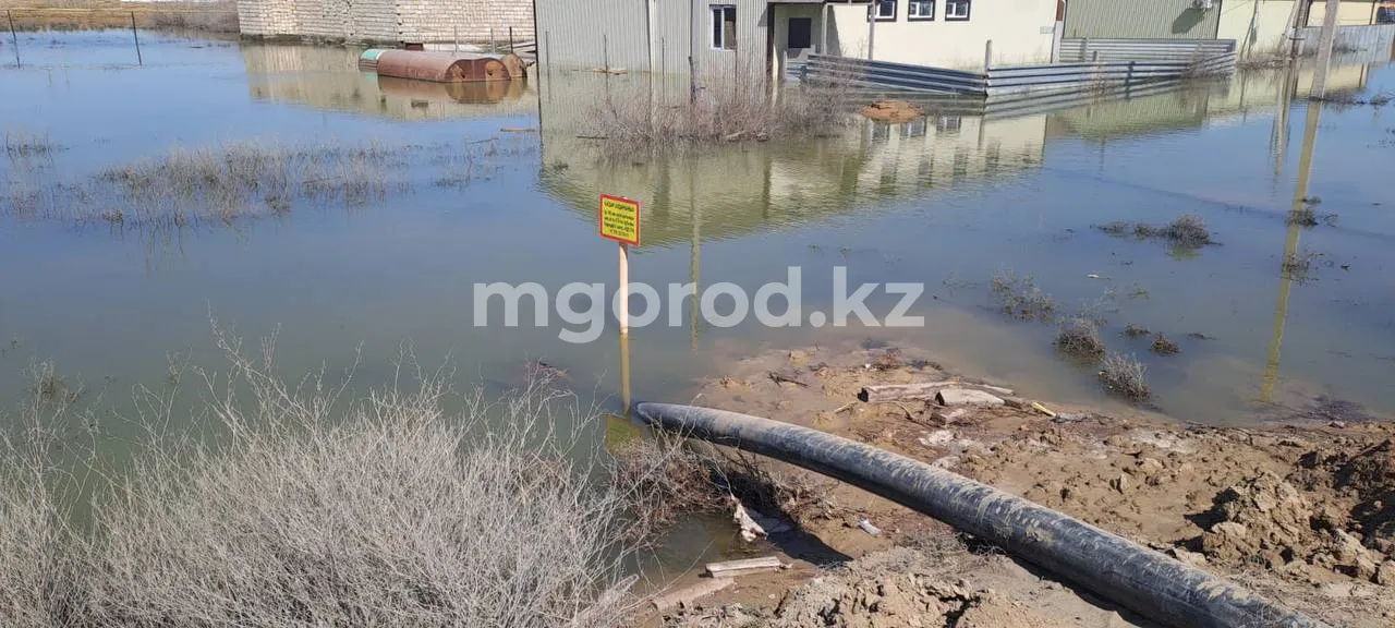 Единовременную выплату в Бурлинском районе получили 374 семьи, пострадавшие от паводка