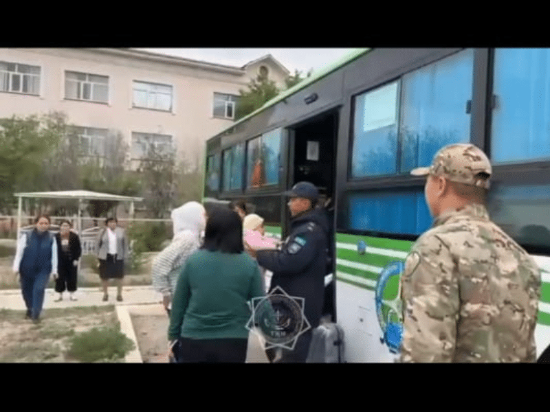 В Атырауской области эвакуируют жителей села Талдыколь
