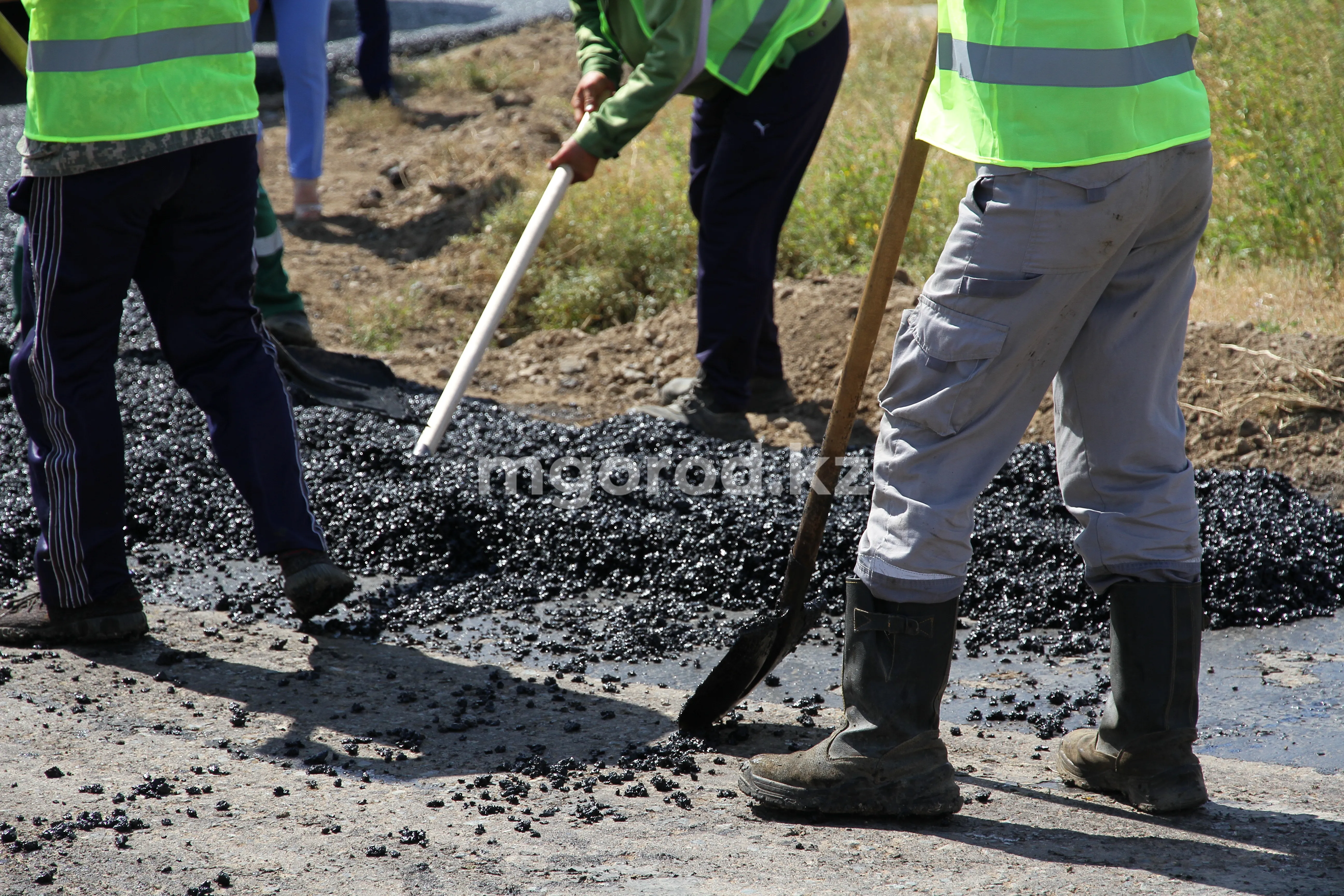 На ямочный ремонт улиц в Аксае выделено более 70 млн тенге