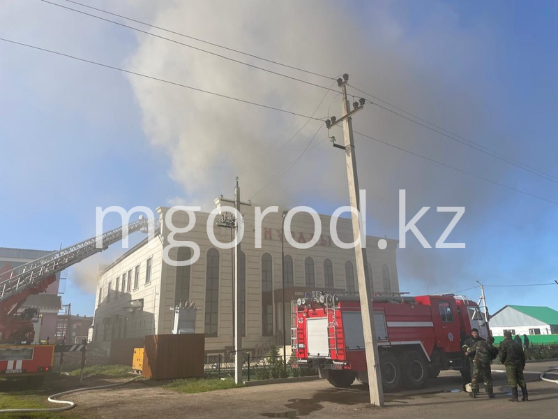 Банкетный зал горел в Уральске