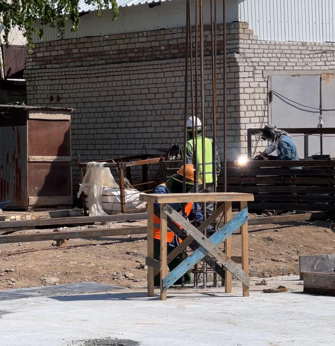 Из каких стран чаще всего приезжают в Казахстан на заработки