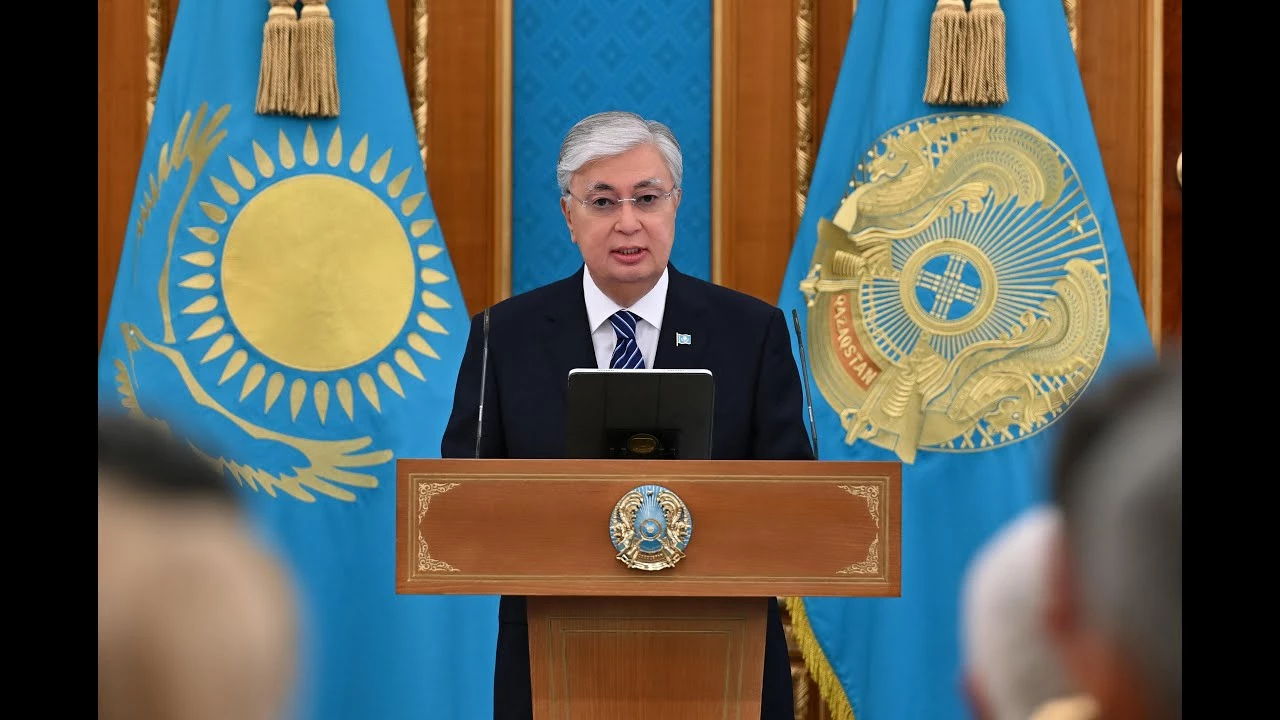 Токаев поздравил работников СМИ с профессиональным праздником