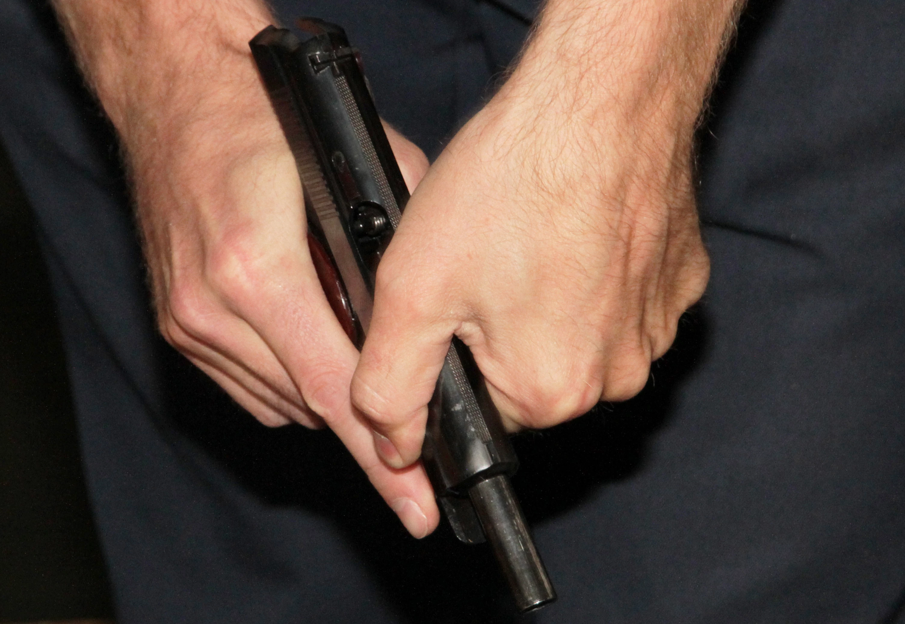 Инкассатор застрелился в здании банка в Актау