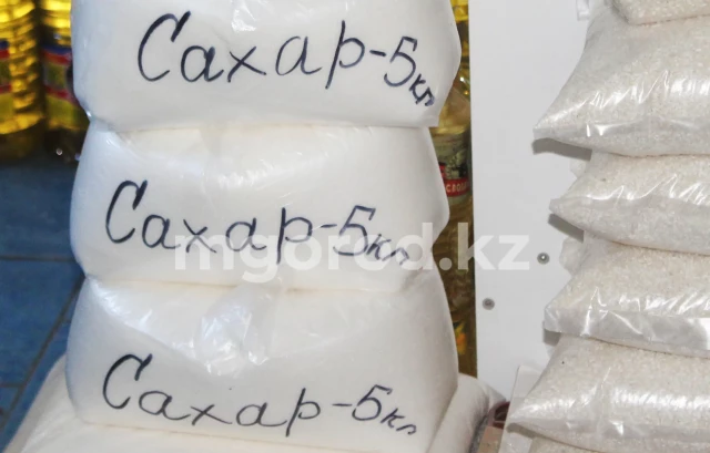 В Казахстане три месяца подряд дорожает сахар