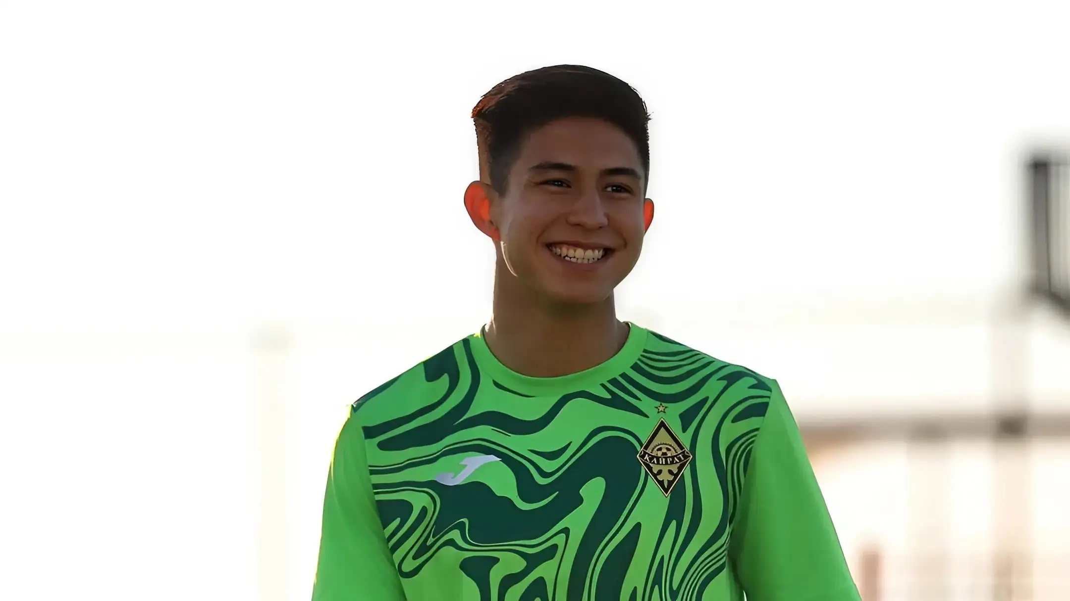 Казахстанский нападающий Сатпаев удивил &quot;Челси&quot;