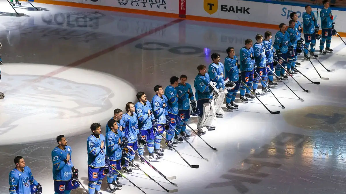Казахстанский «Барыс» покинут российские хоккеисты