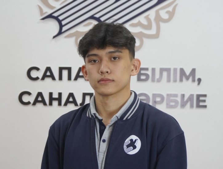Казахстанского школьника пригласили в 86 вузов мира