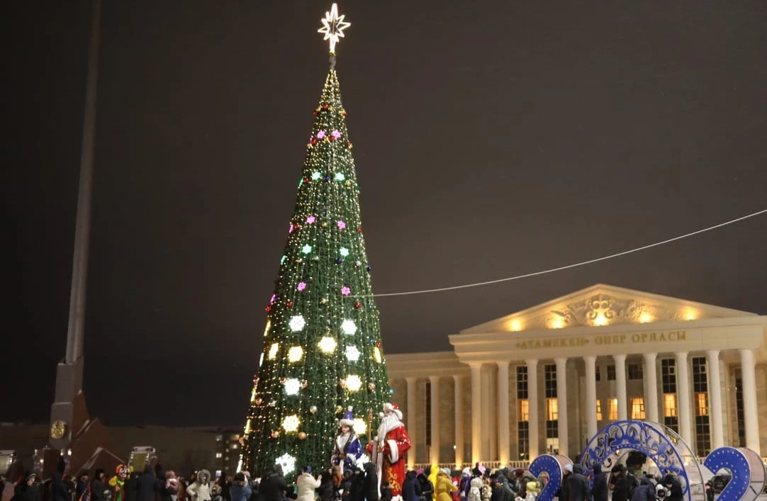 Где установят ёлки в Уральске