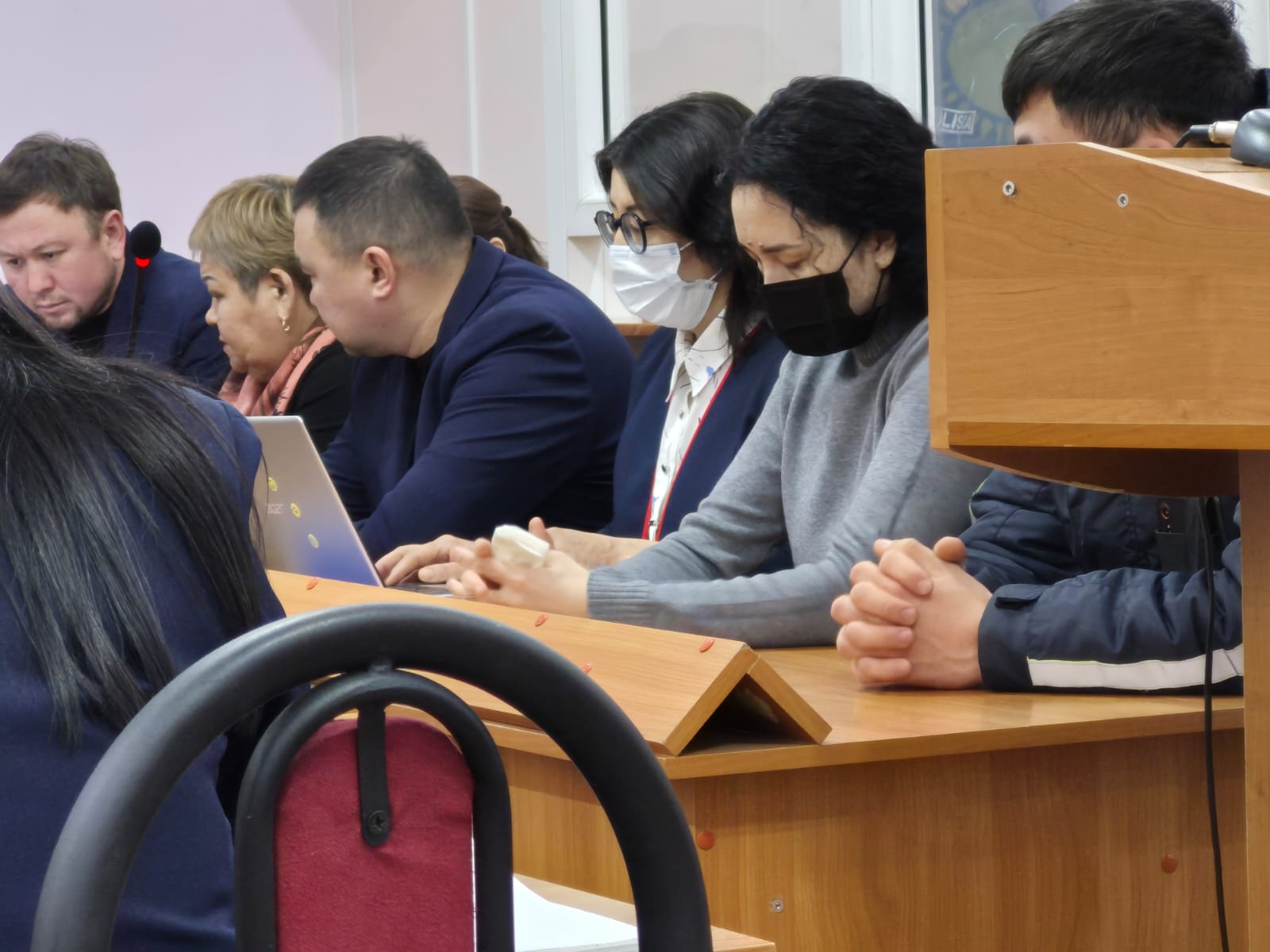 Заказное убийство в ЗКО: потерпевшего оштрафовали за неуважение к суду и угрозы