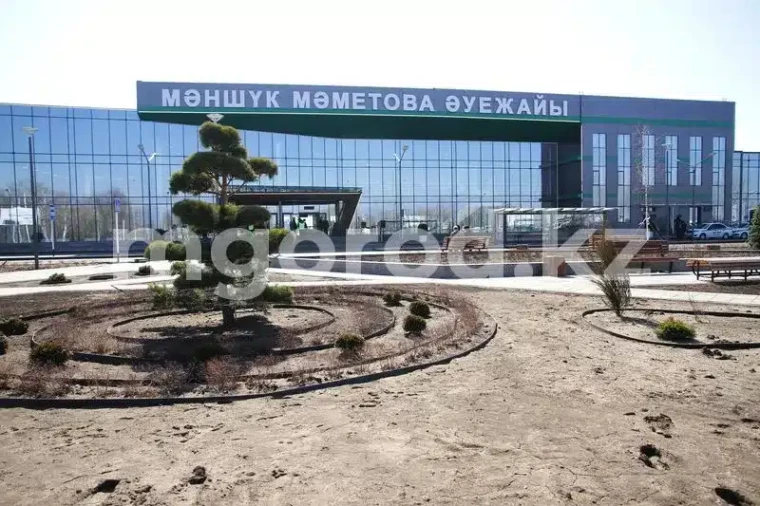 Взлётно-посадочную полосу ремонтируют в аэропорту Уральска