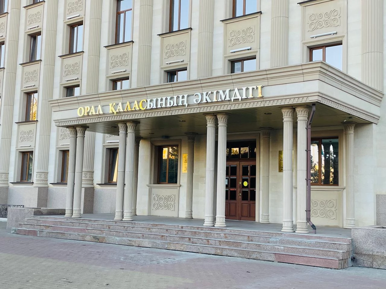 Аким Уральска обязался выплатить пострадавшему от паводка 2,2 млн тенге