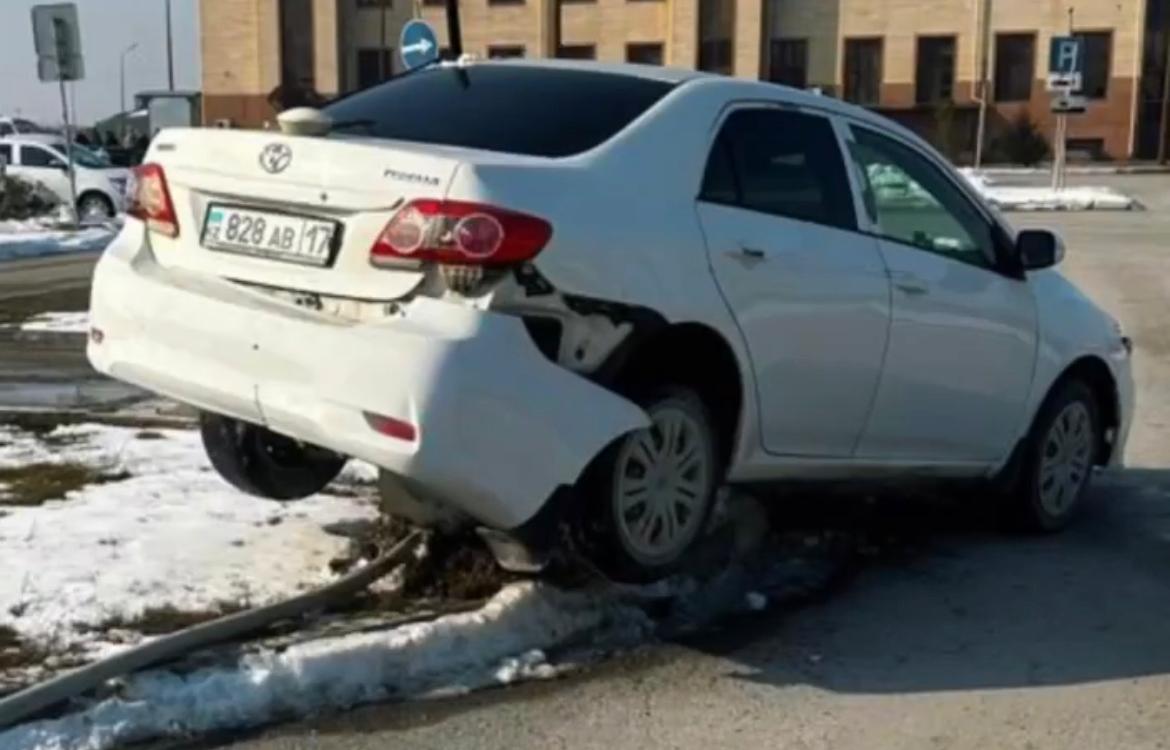 Как казахстанские курсанты разбивают учебные машины в автоЦОНах