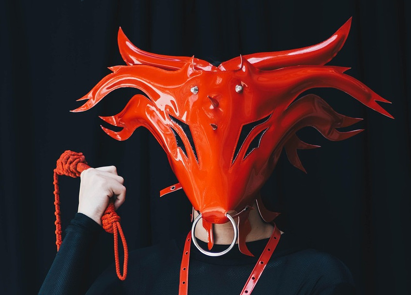 10 неожиданных женских черт, которые привлекают мужчин — сексолог