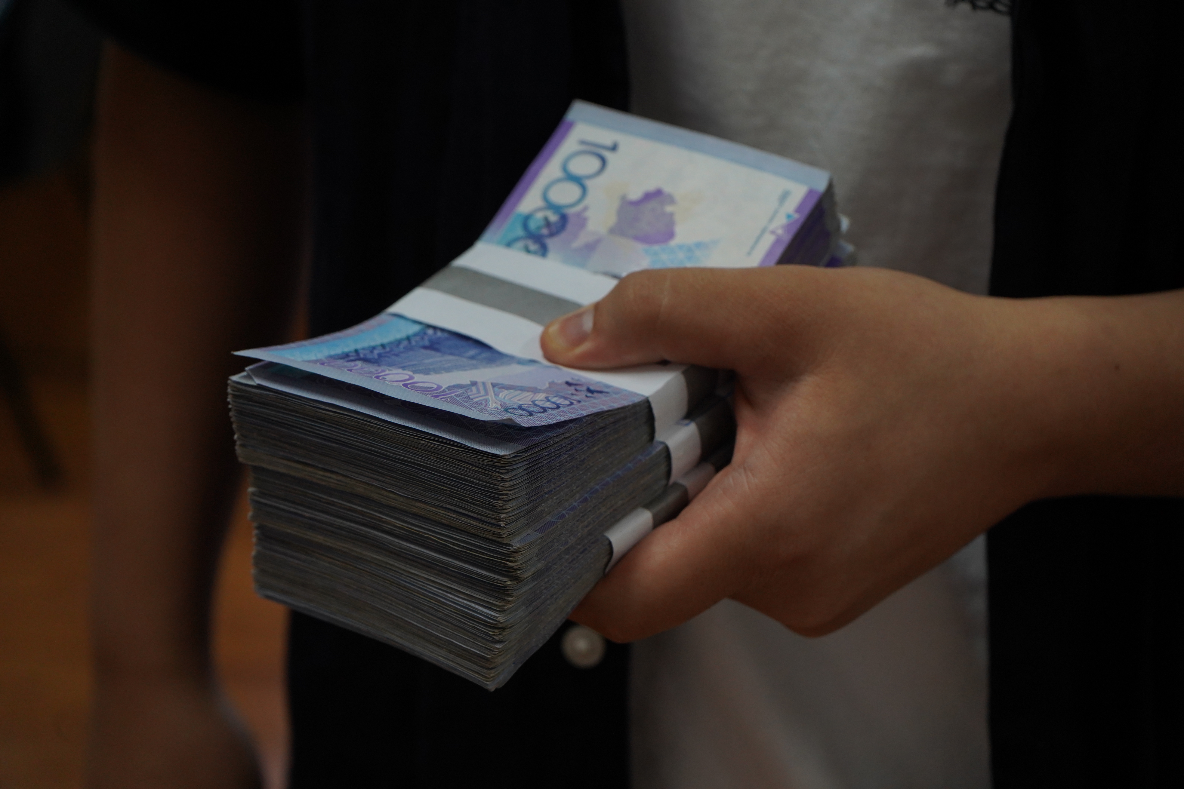 В хищении 11 млн тенге подозревают директора центра для бездомных Уральска