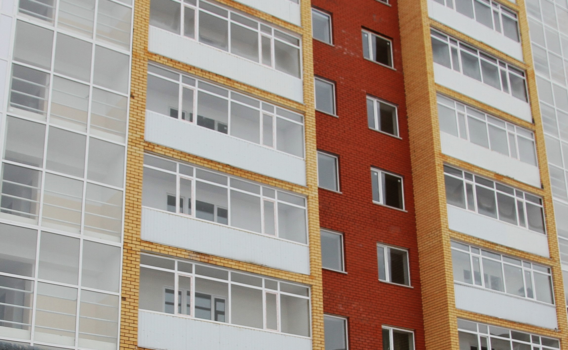 Жительница ЗКО отсудила 11 млн тенге у отдела ЖКХ за незаконный отказ от квартиры