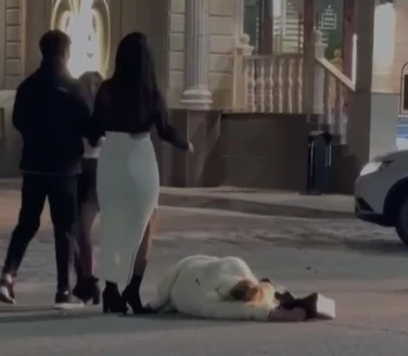 Объявила себя трансвеститом: скандальное видео потасовки обсуждают в Уральске