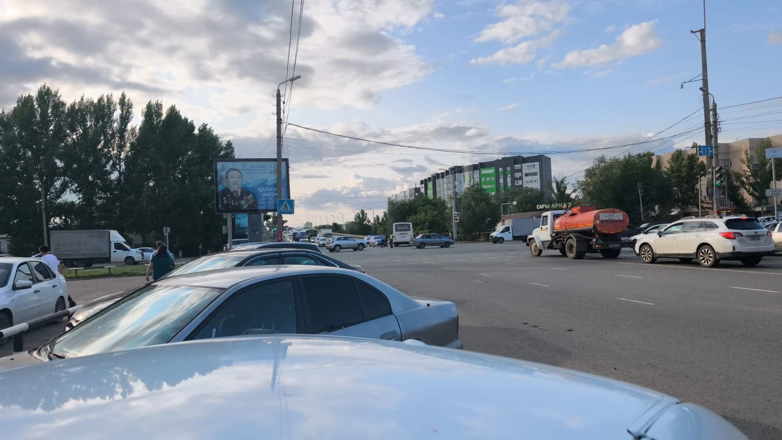 13-летнюю девочку насмерть сбили на путепроводе в Уральске