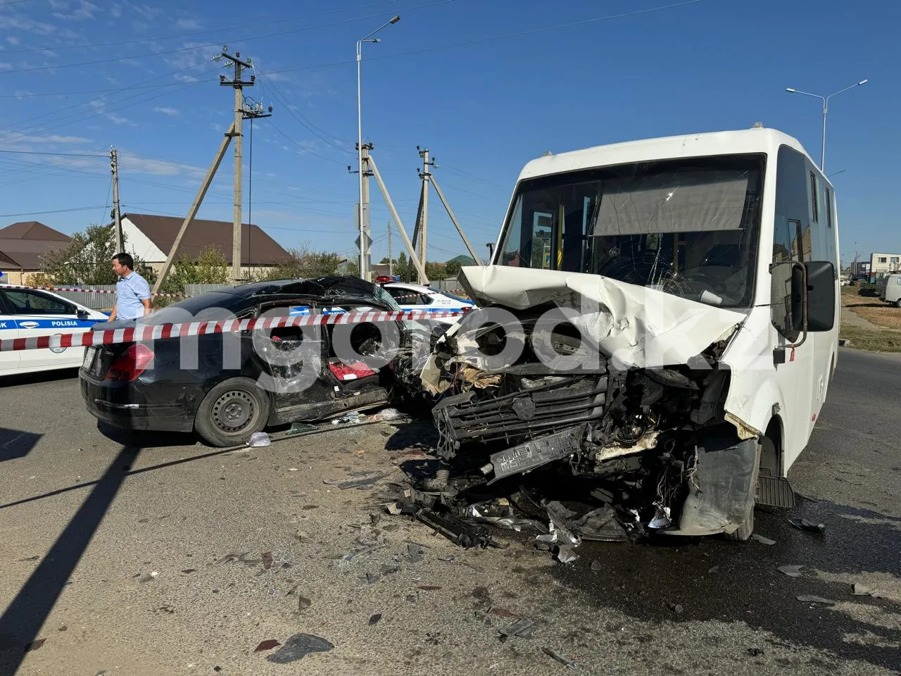 11 человек пострадали в аварии с участием пассажирского автобуса в Уральске