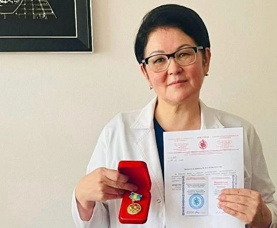 Гинеколог спасла жизнь женщине на борту самолёта рейсом Алматы — Лондон