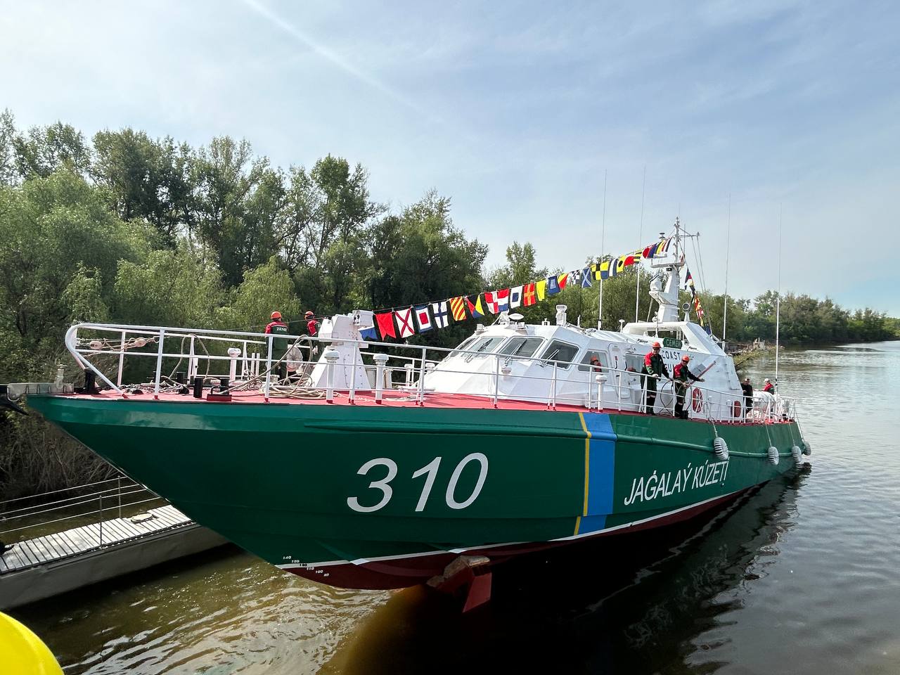 В Уральске на воду спустили 36-й сторожевой корабль